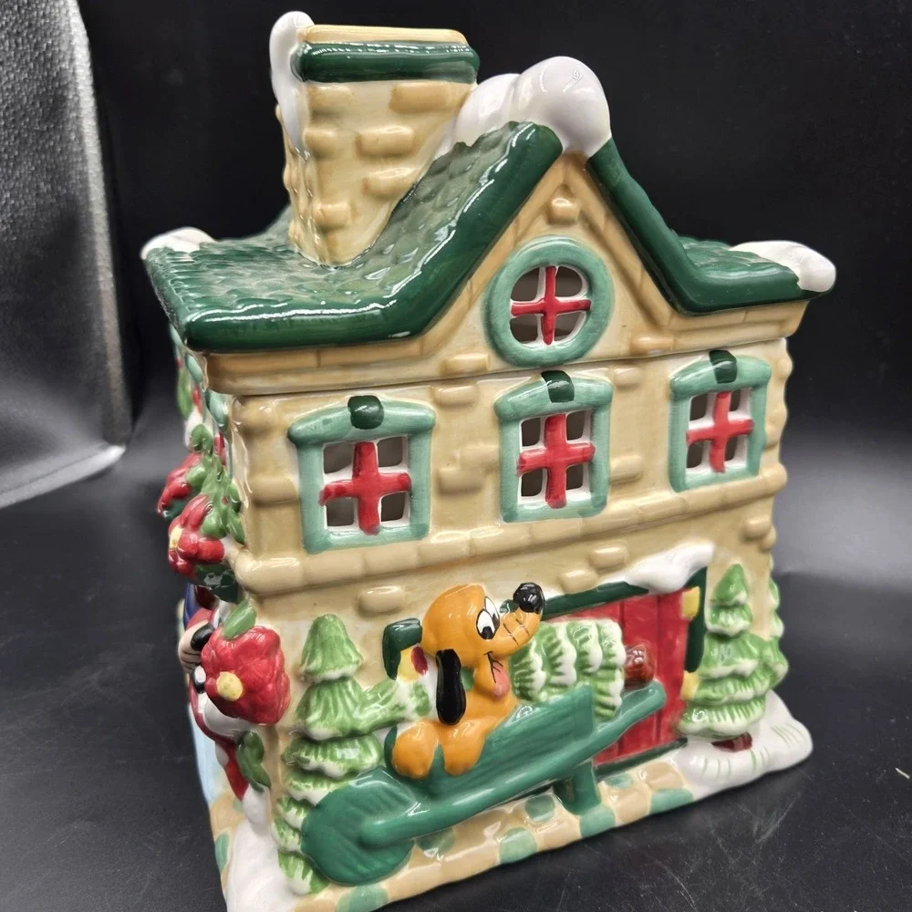 Vtg Disney Welcomes 2000 Mickey &‎ Friends Cookie Jar or Votive Light House Y2k